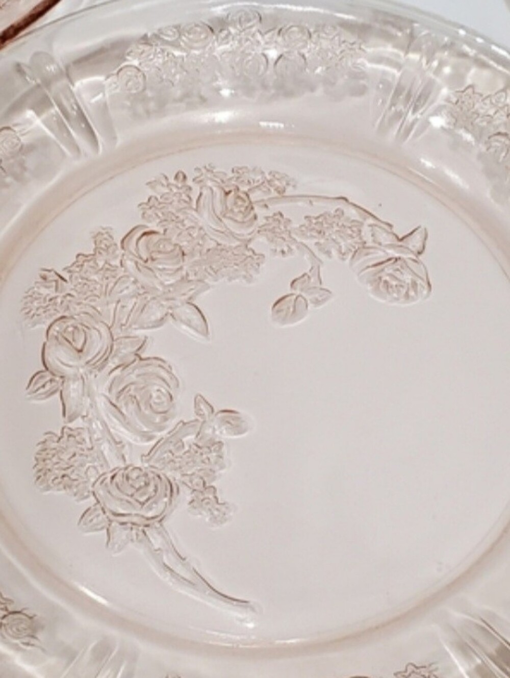 1930s (4) Sharon Pink Depression Glass 9" Roses Plates by Federal Glass (Set 1) - Picture 4 of 12